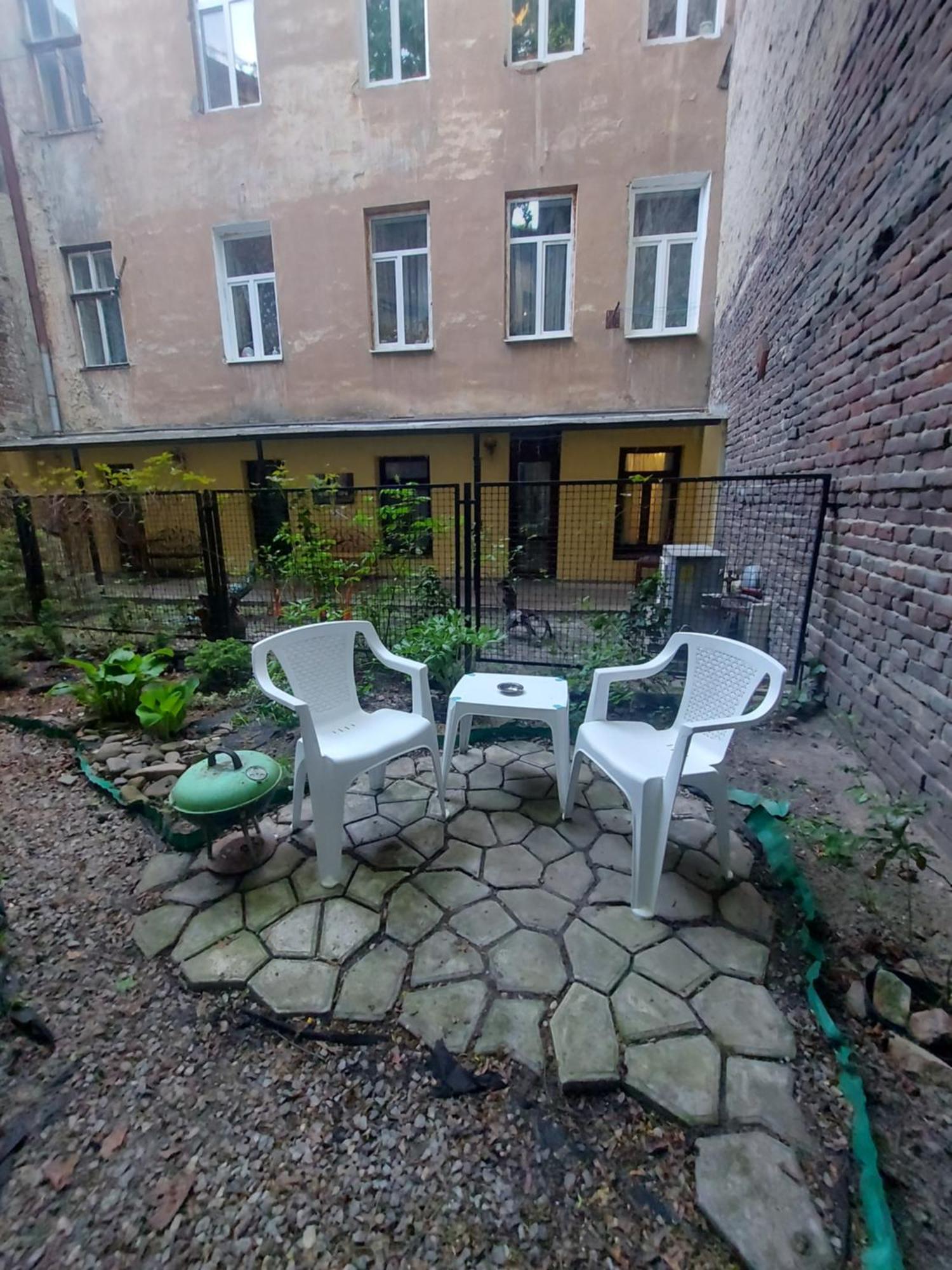 Medova Apartments Lviv Bagian luar foto